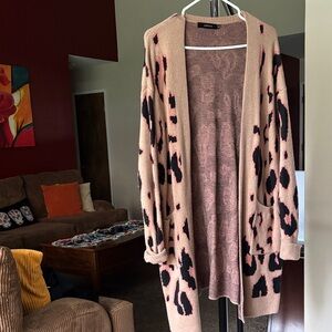 ZESICA Tan and Black Animal Print Cardigan